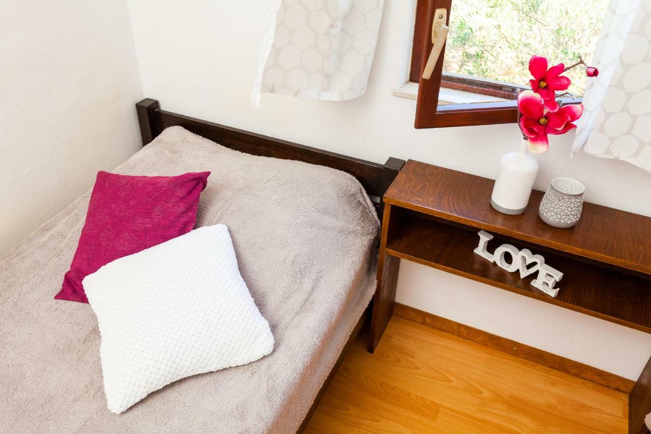 Apartments Dajna Вела Лука Екстериор снимка