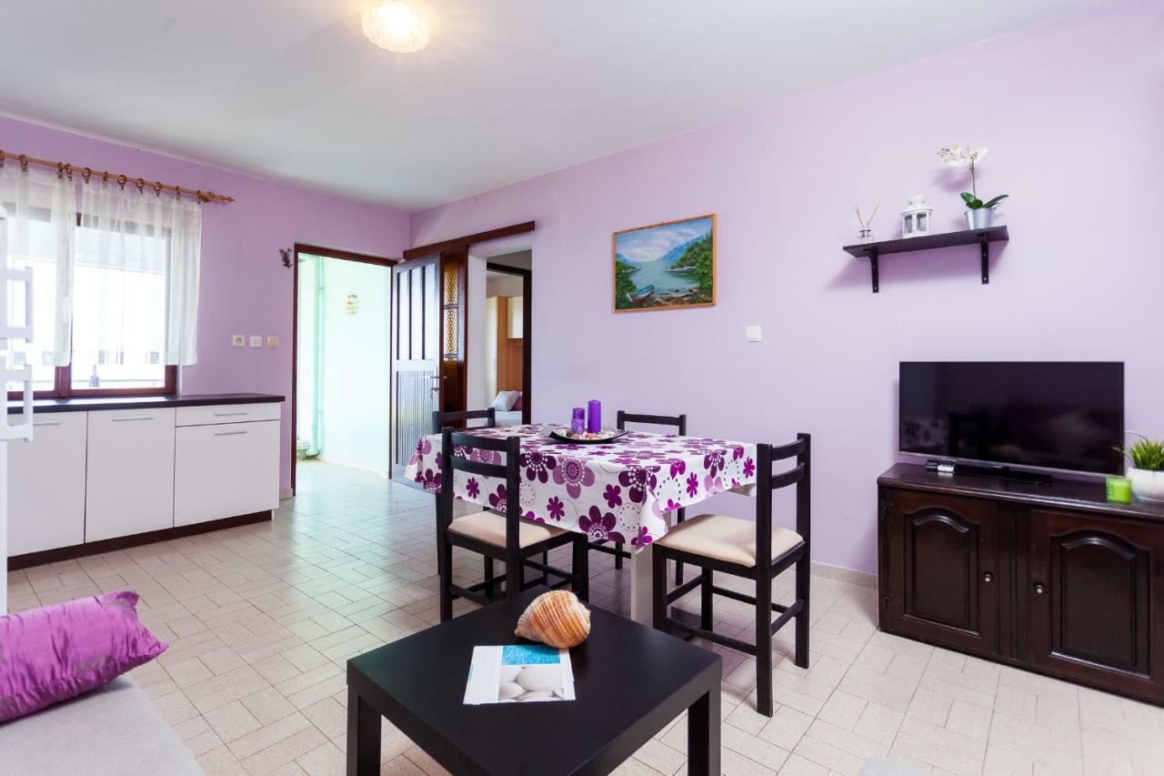 Apartments Dajna Вела Лука Екстериор снимка