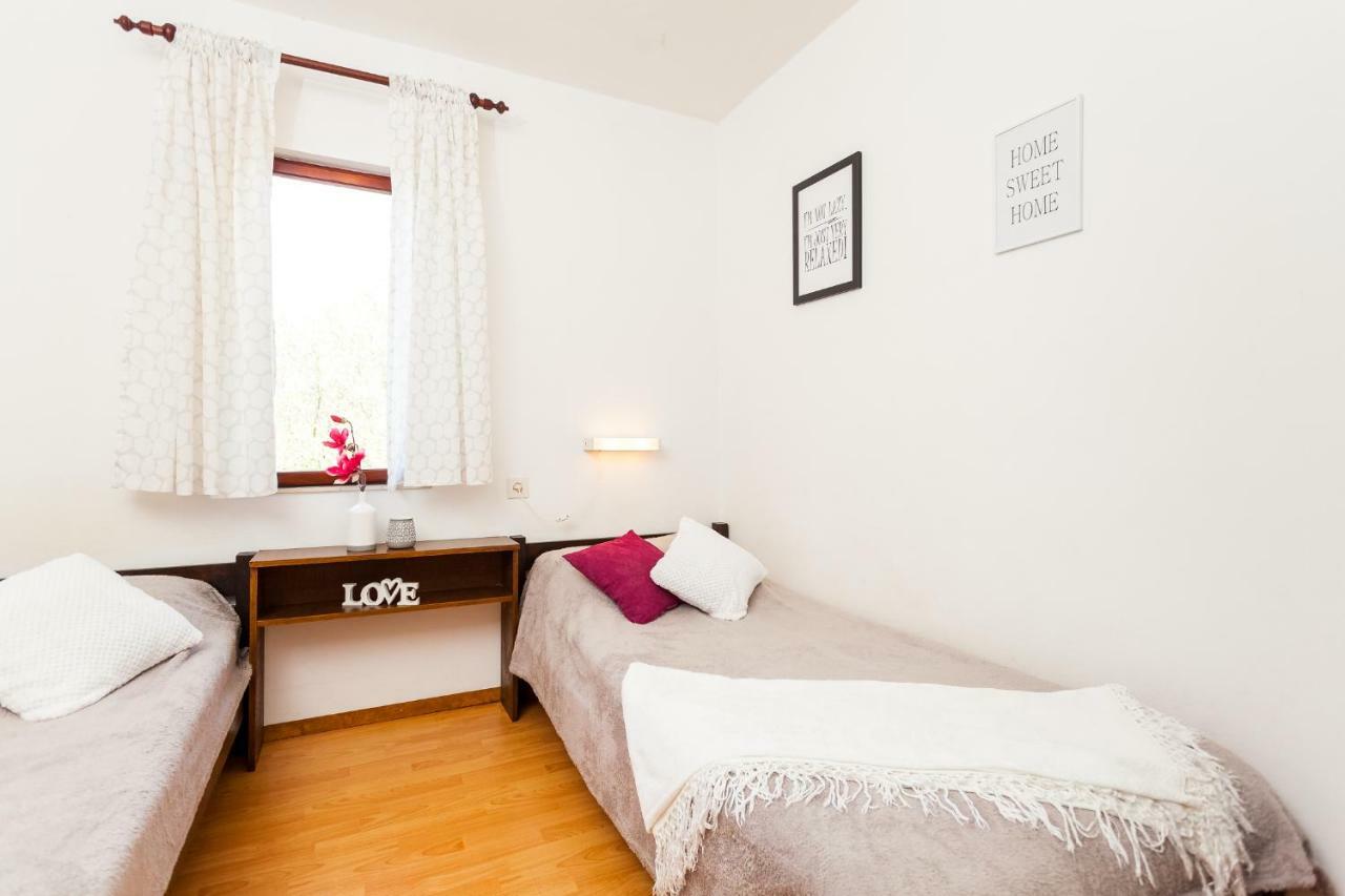 Apartments Dajna Вела Лука Екстериор снимка