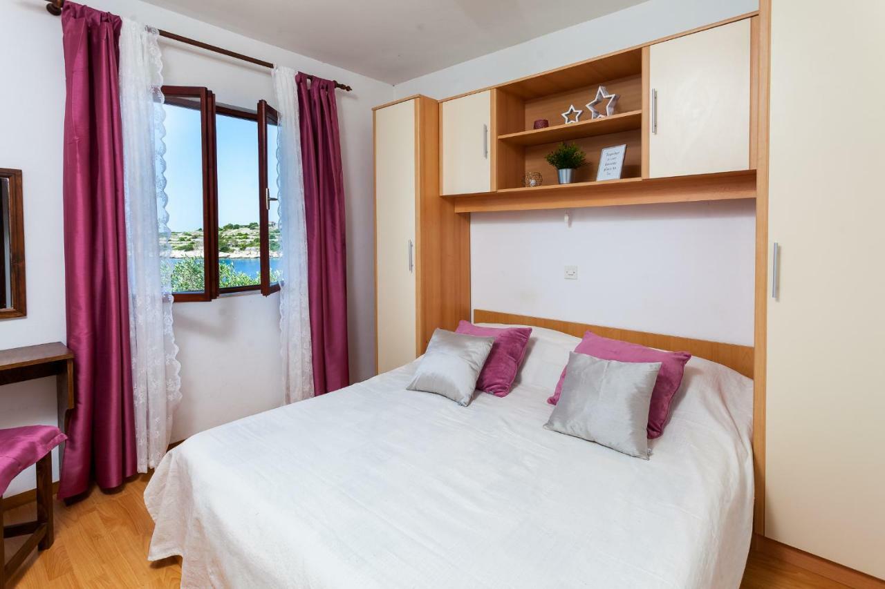 Apartments Dajna Вела Лука Екстериор снимка
