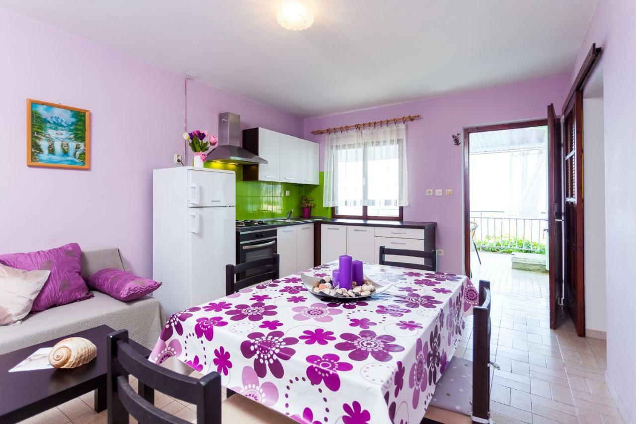 Apartments Dajna Вела Лука Екстериор снимка