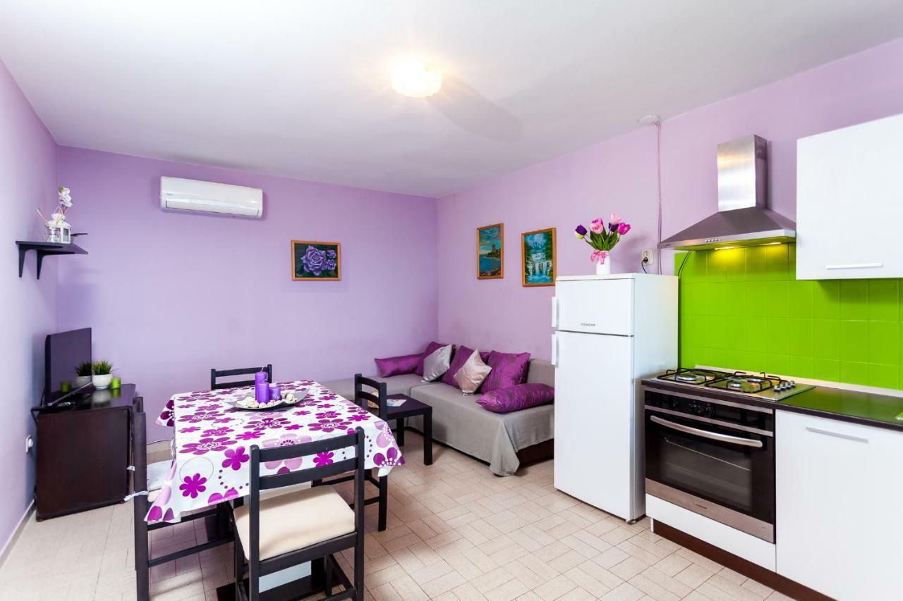 Apartments Dajna Вела Лука Екстериор снимка